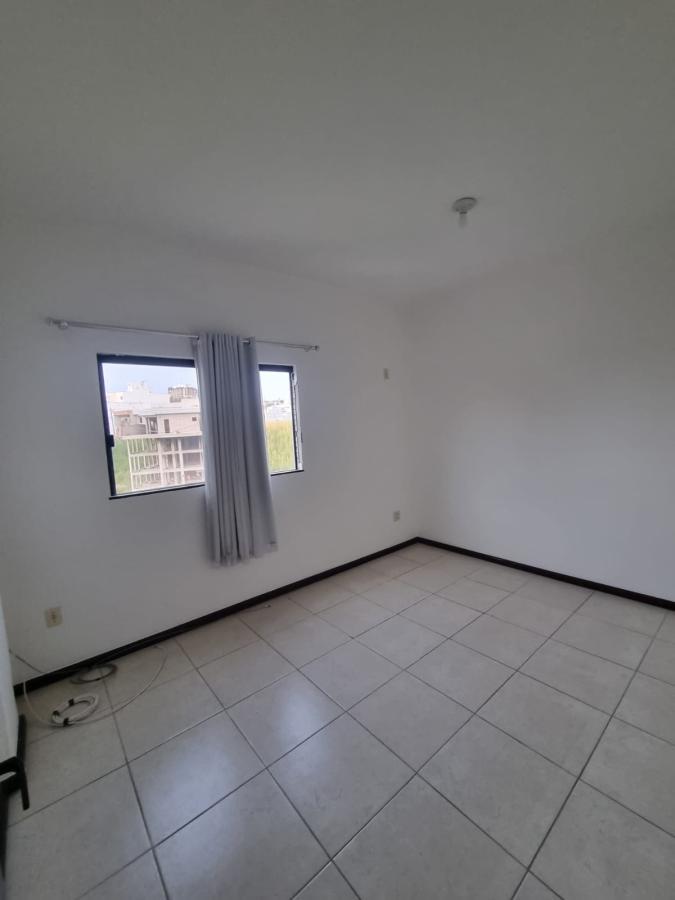 Apartamento à venda com 3 quartos - Foto 3