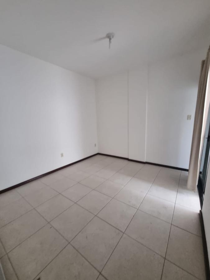 Apartamento à venda com 3 quartos - Foto 5