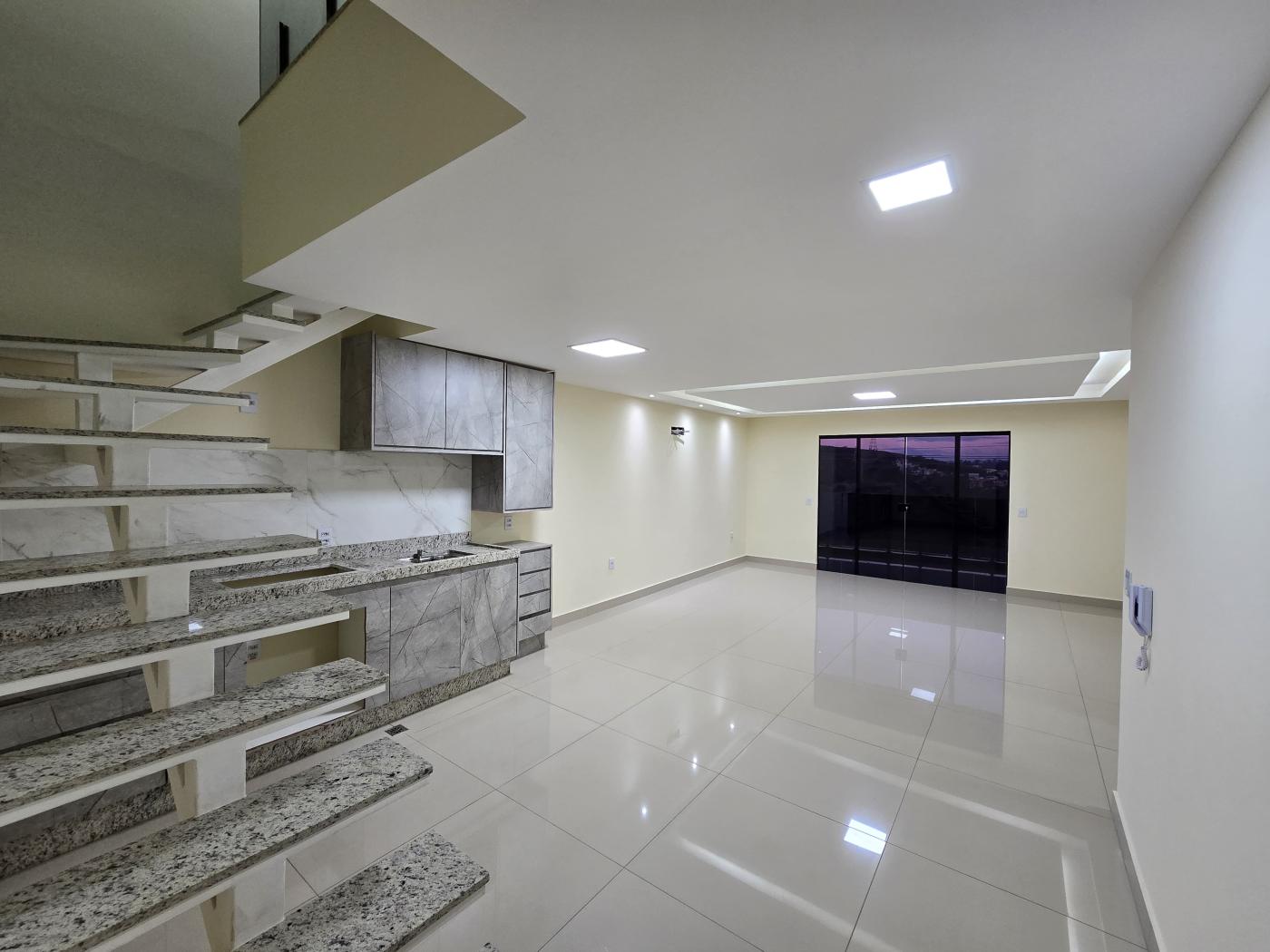 Apartamento à venda com 3 quartos, 229m² - Foto 5