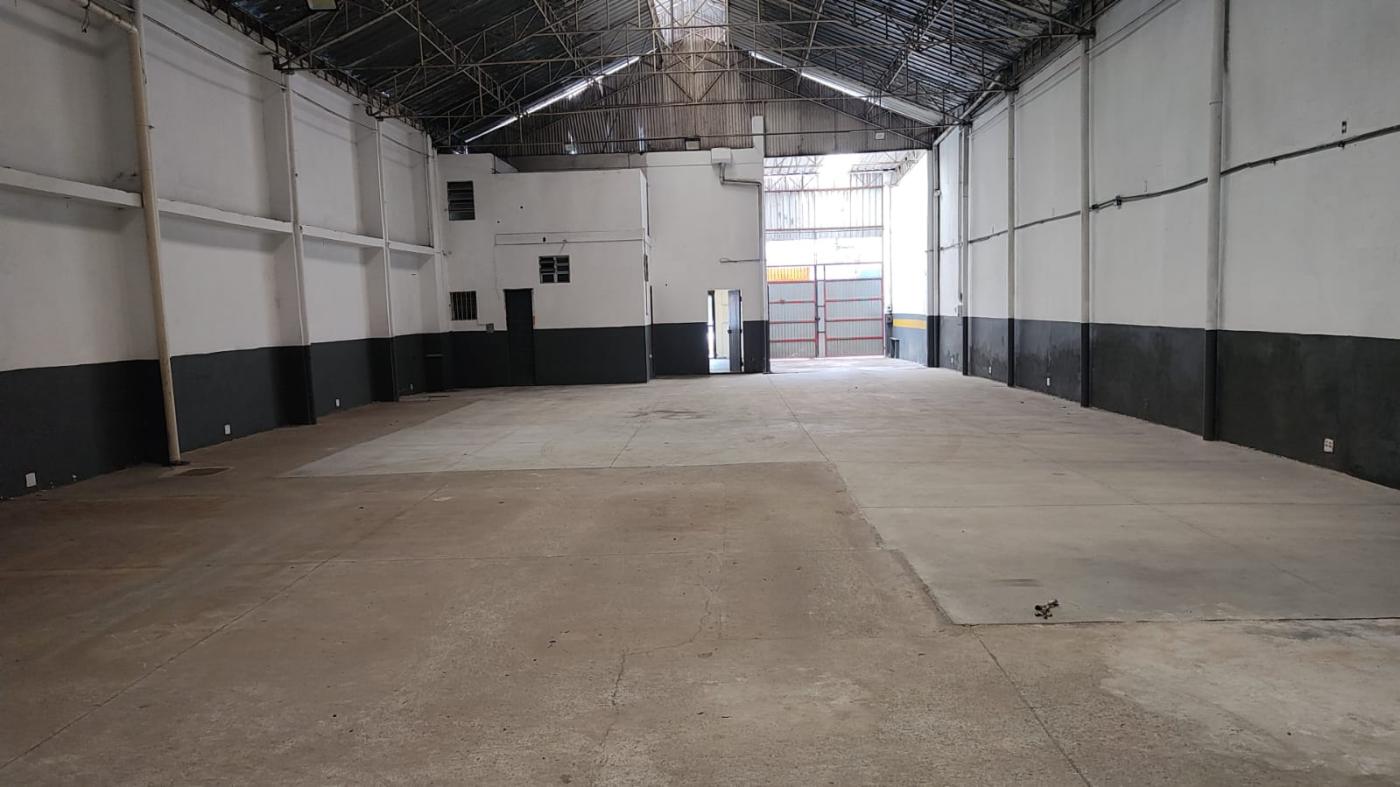 Depósito-Galpão-Armazém para alugar, 360m² - Foto 1