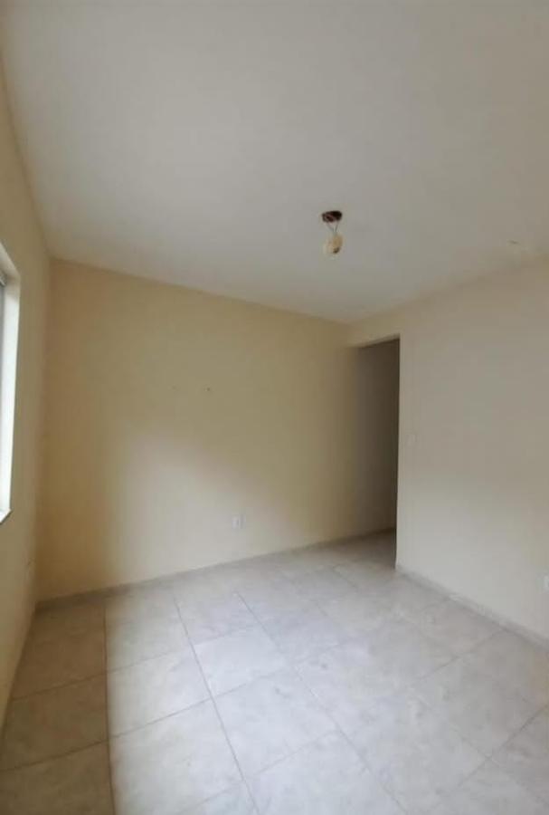 Casa à venda com 1 quarto, 330m² - Foto 12