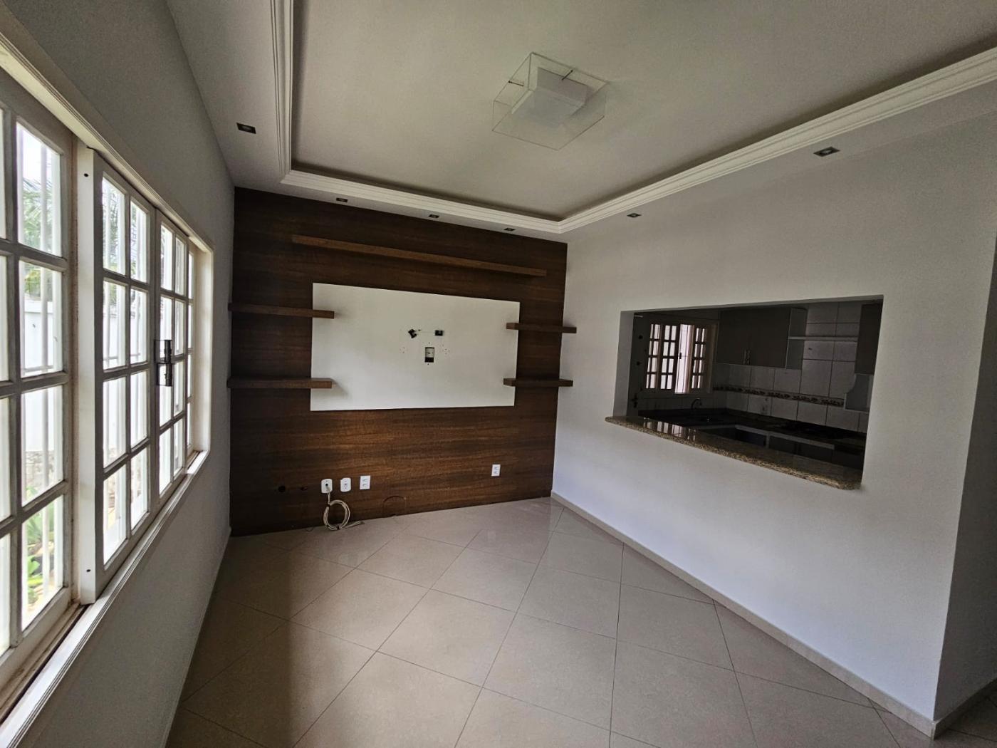 Casa à venda com 3 quartos, 294m² - Foto 9