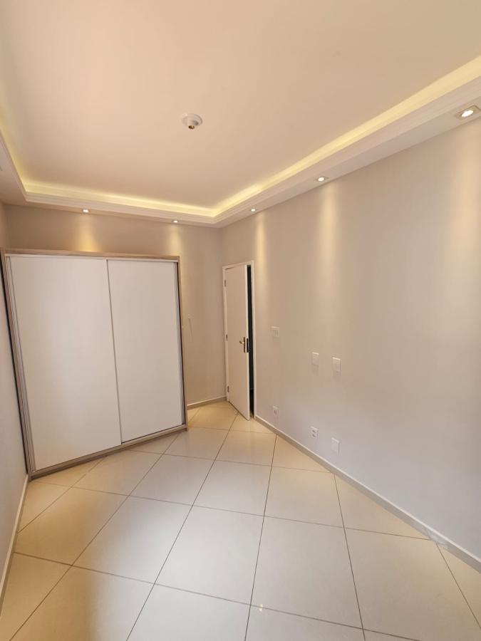 Casa à venda com 3 quartos, 294m² - Foto 17